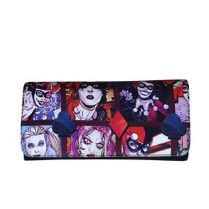 Top Notch by Design Harley Quinn DC Comics Animated Casual Print Long Wallet